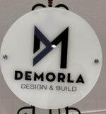 Custom Round Acrylic Logo Sign Board for Office & Shop Wall Decor - Image 4